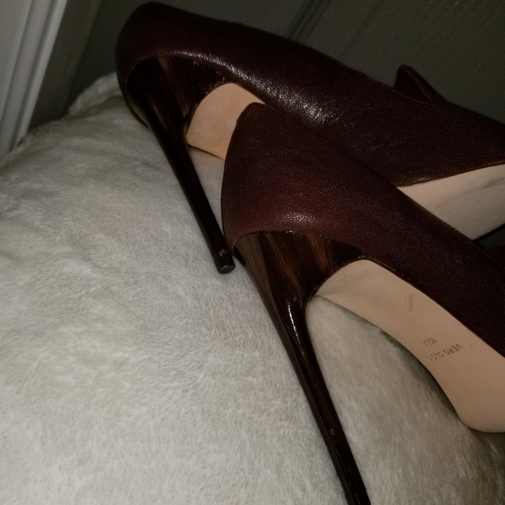 Shoes - Picture 4 of 4